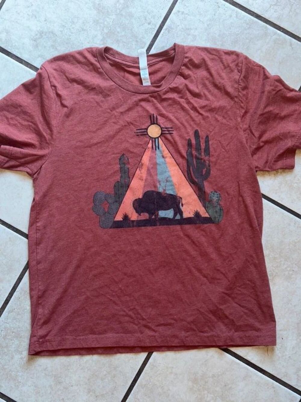 Women’s Teepee Buffalo Top Size Large